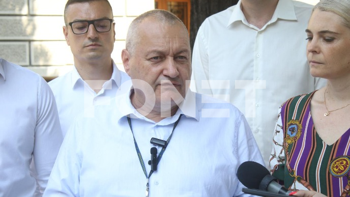 Poslednji trzaji režima 