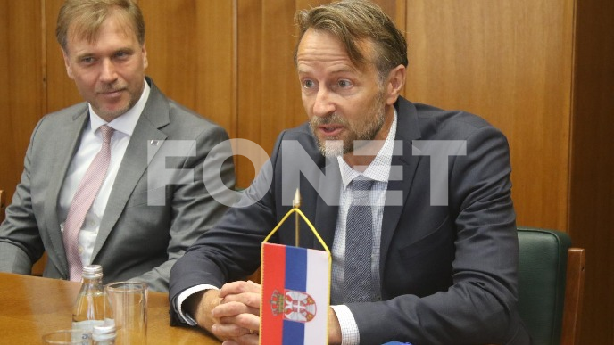 Fon Bekerat sa udruženjima 