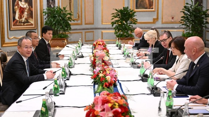 Primeri Hongkonga i Beograda