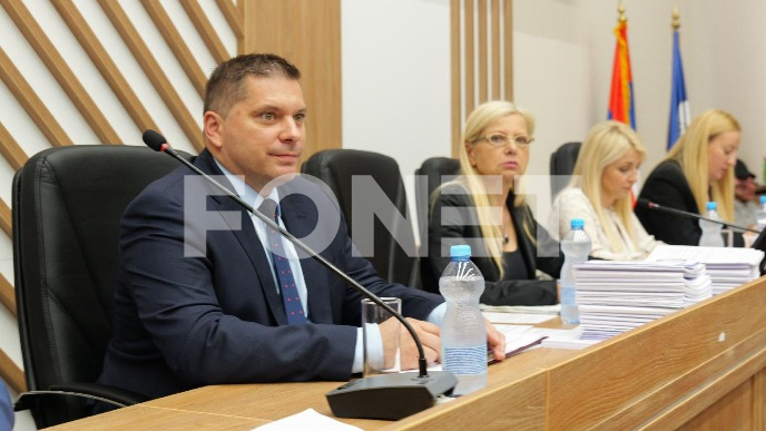 Glasanje o Nikodijeviću