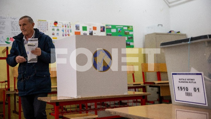 Izbori na Kosovu pluralistički