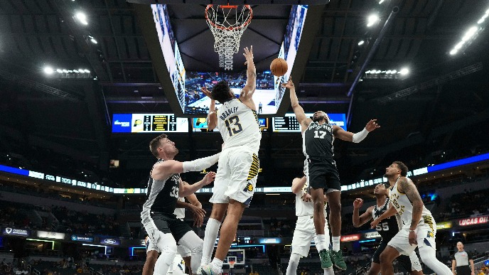 San Antonio - Indijana 124:108