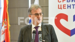 Novinari kao glineni golubovi