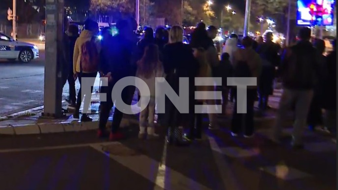 Cveće i sveće zastradale