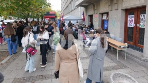 Okupljanje kod Pete  Okupljanje kod Pete