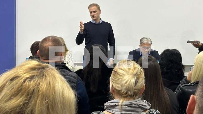 U Toplici se vidi sunovrat U Toplici se vidi sunovrat