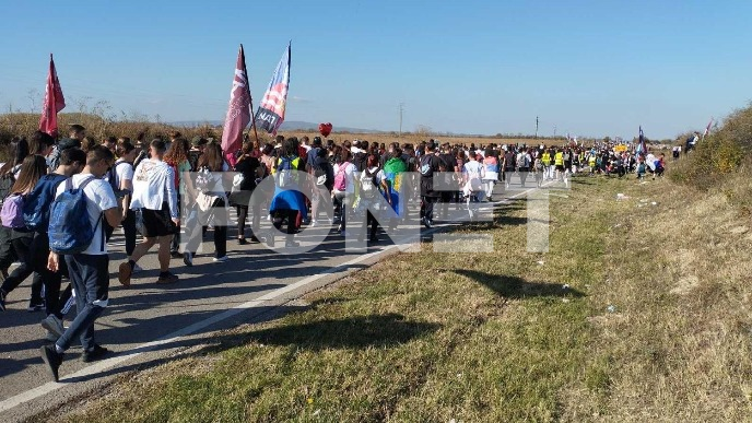 Ka Novom Sadu sa svih strana Ka Novom Sadu sa svih strana