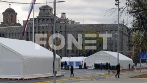 Ispred skupštine "ratna zona"