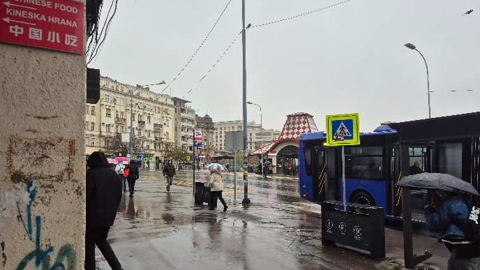 Oblačno, povremeno s kišom