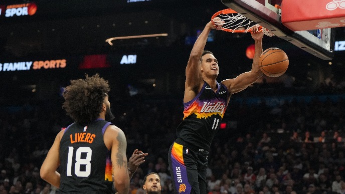 Feniks pobedio Indijanu