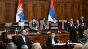 Poslanici razmatraju amandmane