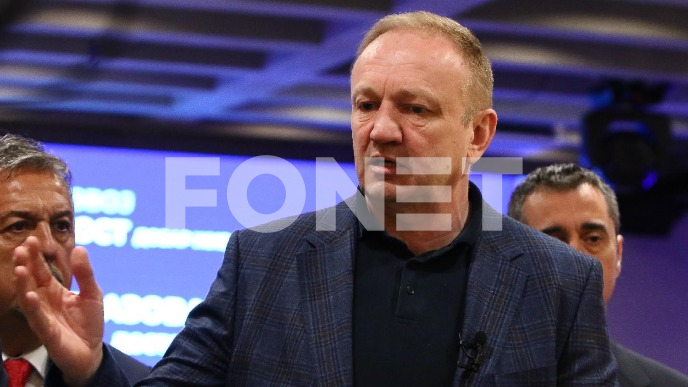 Vučić-najveći blokader