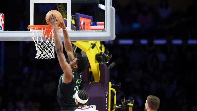 LA Lejkers - Nju Orleans 133:121