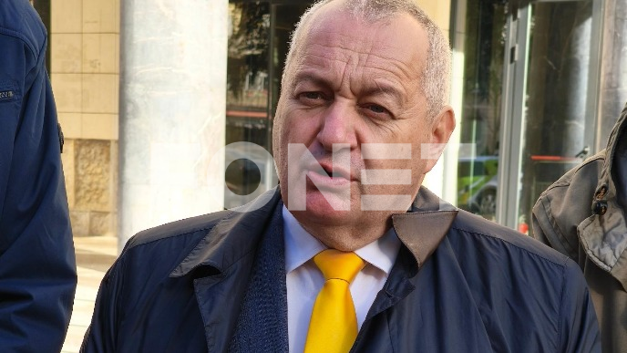 Ruganje pravnom poretku