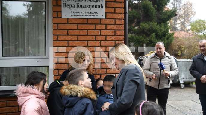 Dnevni boravak u okviru Doma