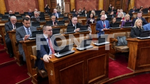 Novčane kazne za poslanike