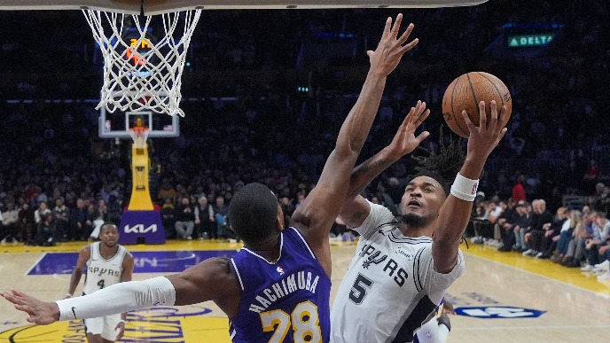 San Antonio - LA Lejkers 132:119