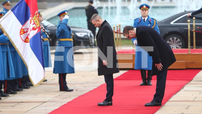 Himne i garda za Pelegrinija