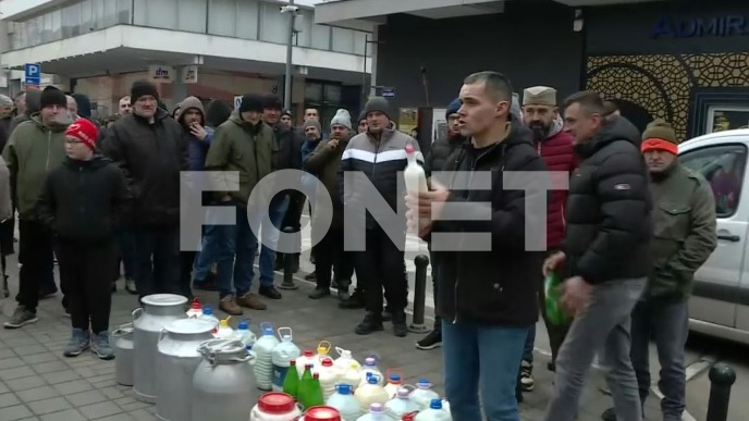 Prosuto  mleko ispred uprave