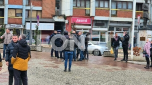 Bez banera "Mir Božiji"