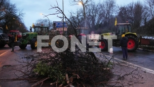 Traktori usred Pariza 