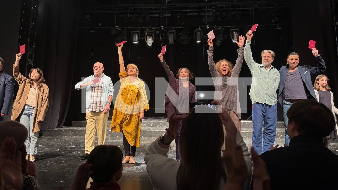 "Vrat od stakla" po 100. put