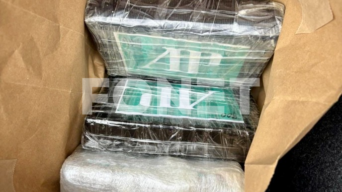 Šverc tri kilograma kokaina