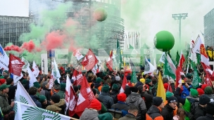 Traktorima okupirali Strazbur