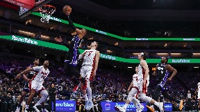 Majami - Sakramento 130:117