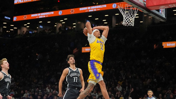 LA Lejkers - Bruklin 125:109