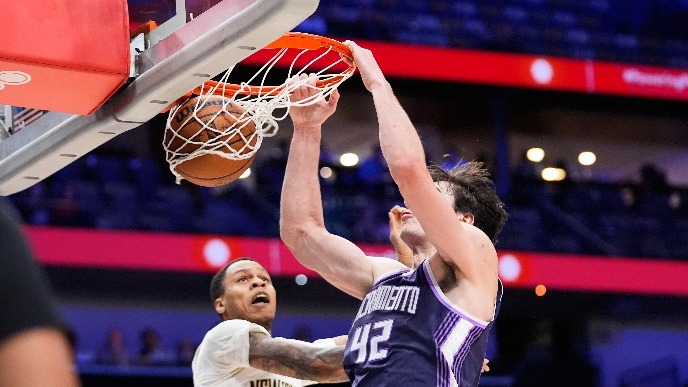 Nju Orleans - Sakramento 120:94