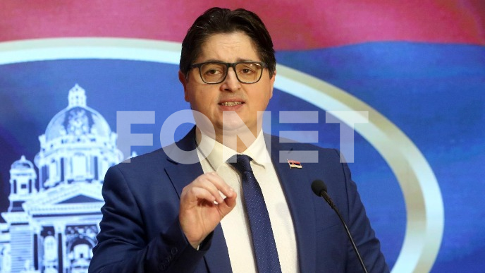 Zakoni pisani sa ekspertima