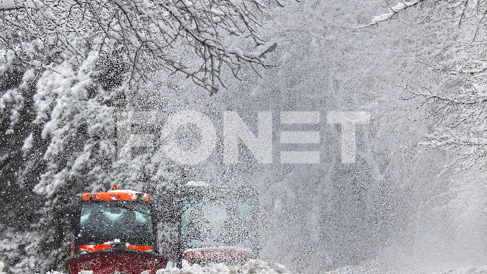 Snežna mećava pogodila istok