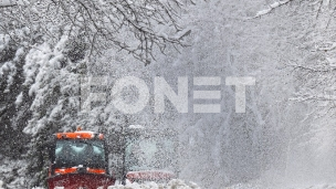 Snežna mećava pogodila istok