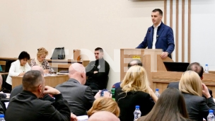 Odbornici napustili sednicu