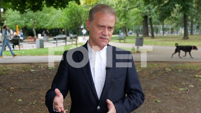 Kockanje interesima Srbije