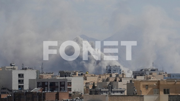 Oštećena ambasada Srbije