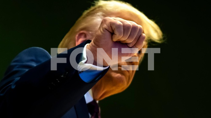 Potopljeno devet brodova