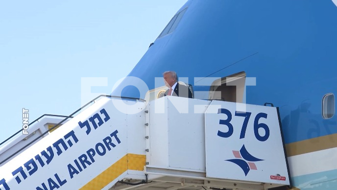 Izdao diplomatiju i birače