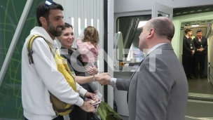 Sletela dva aviona iz Rijada