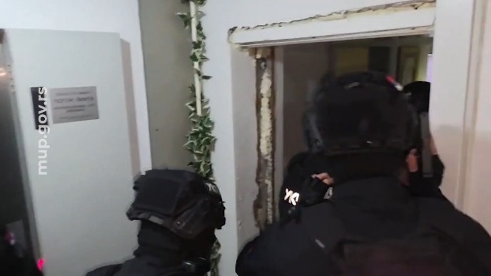 Uhapšeni zbog prinude