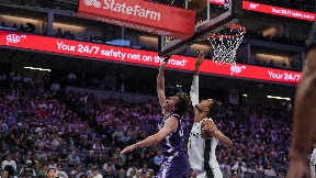 San Antonio - Sakramento 132:104