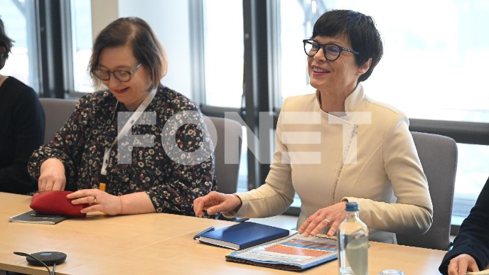 Sačekati sa primenom zakona 