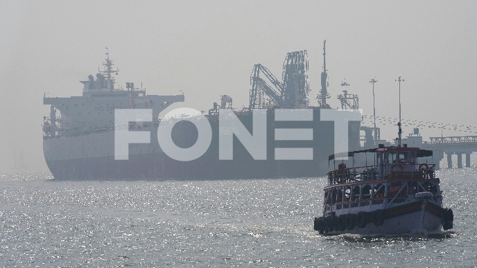 Kroz Ormuz samo prijatelji