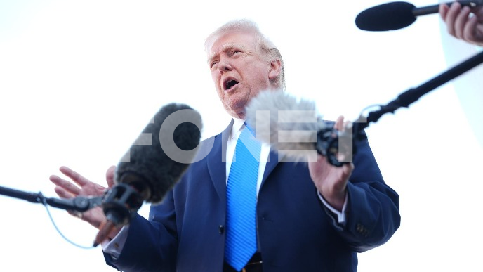 Tramp odložio put u Kinu