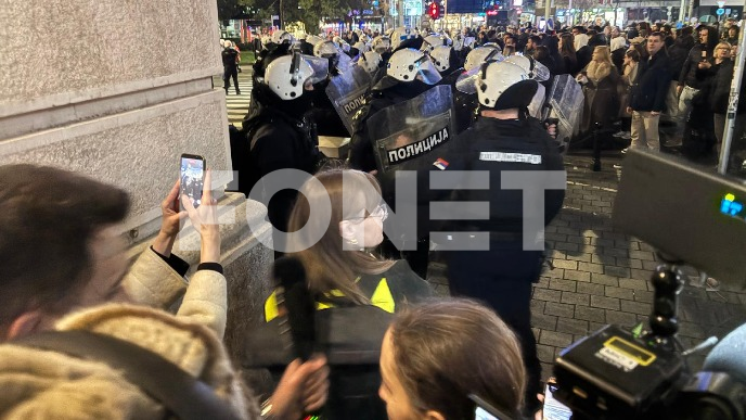 Građani krenuli ka Rektoratu