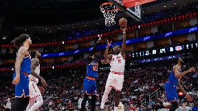 Hjuston - Njujork 111:94