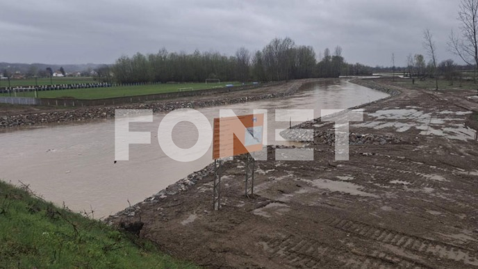 Raste vodostaj Zapadne Morave