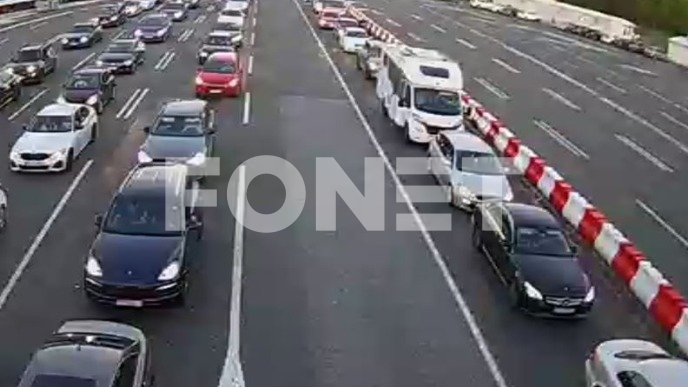 Kamioni u koloni šest sati