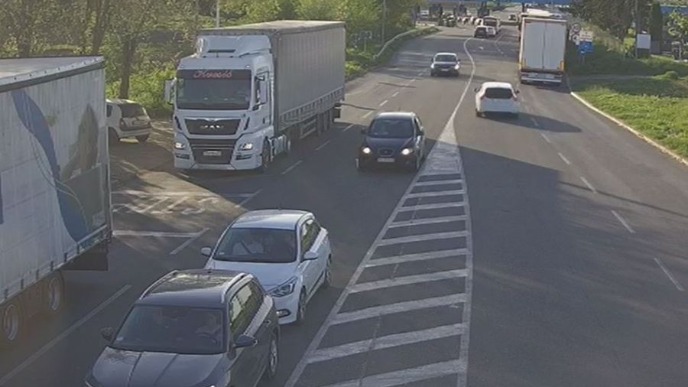 Kolone kamiona na granici